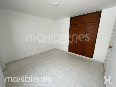 Casa de 3 alcobas en venta en Buenos Aires, Medellín, 150 m² · foto 3 de 11