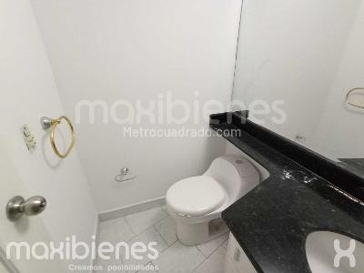 Apartamento de 3 alcobas en arriendo en El Poblado, Medellín, 180 m² · foto 12 de 14