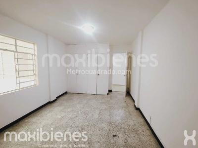 Casa de 4 alcobas en arriendo en La Floresta, Medellín, 180 m² · foto 3 de 13