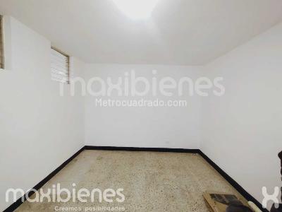 Casa de 4 alcobas en arriendo en La Floresta, Medellín, 180 m² · foto 7 de 13