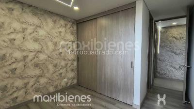 Apartamento de 3 alcobas en venta en San Jose, Sabaneta, 150 m² · foto 13 de 19