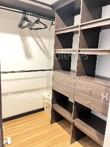 Apartamento de 3 alcobas en arriendo en Altos Del Poblado, Medellín, 90 m² · foto 10 de 11