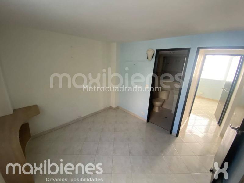 3BR Apartment with Amenities in La Loma del Indio - 2