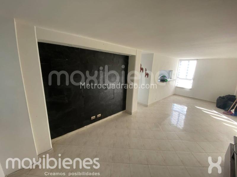 3BR Apartment with Amenities in La Loma del Indio - 3