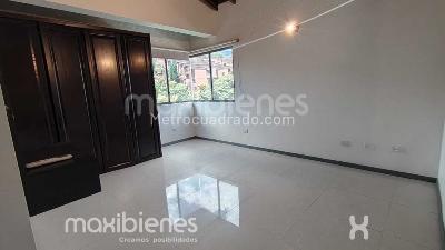 Apartamento de 3 alcobas en venta en Aves Maria, Sabaneta, 236 m² · foto 13 de 20