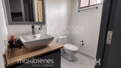 Apartamento de 3 alcobas en venta en Aves Maria, Sabaneta, 236 m² · foto 16 de 20