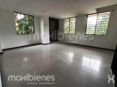 Apartamento de 3 alcobas en venta en Castropol, Medellín, 75 m² · foto 3 de 20