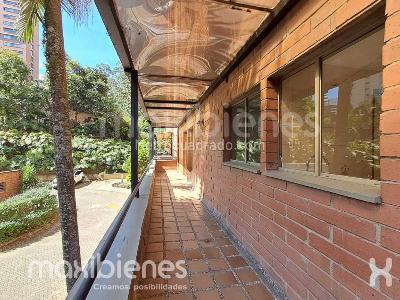 Apartamento de 4 alcobas en arriendo en El Poblado, Medellín, 200 m² · foto 5 de 15