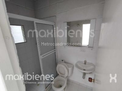 Casa de 3 alcobas en venta en Pajarito, Medellín, 60 m² · foto 9 de 11