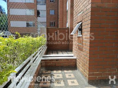 Apartamento de 5 alcobas en venta en El Poblado, Medellín, 110 m² · foto 18 de 20