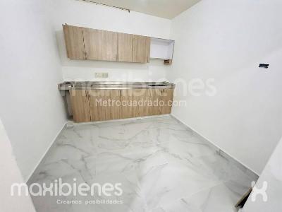 Casa de 2 alcobas en arriendo en La Milagrosa, Medellín, 80 m² · foto 2 de 14