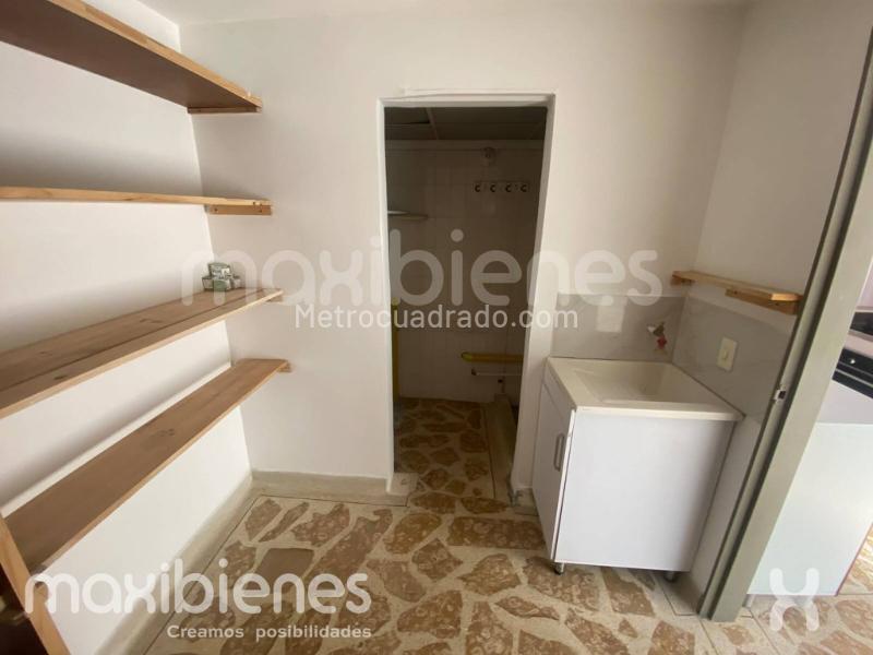 3BR Apartment in La Loma Del Indio (60 m²) - 4