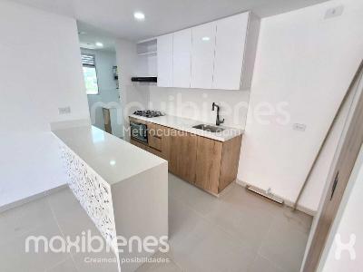 Apartamento de 3 alcobas en arriendo en San German, Medellín, 92 m² · foto 3 de 17
