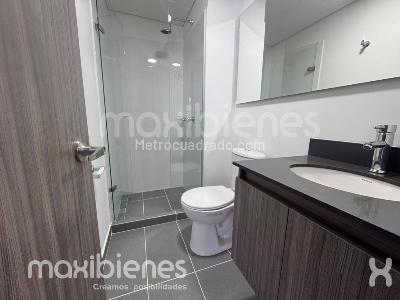 Apartamento de 3 alcobas en arriendo en El Poblado, Medellín, 64 m² · foto 12 de 14