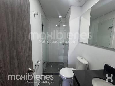 Apartamento de 3 alcobas en arriendo en El Poblado, Medellín, 64 m² · foto 13 de 14