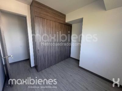 Apartamento de 3 alcobas en arriendo en El Poblado, Medellín, 64 m² · foto 7 de 14