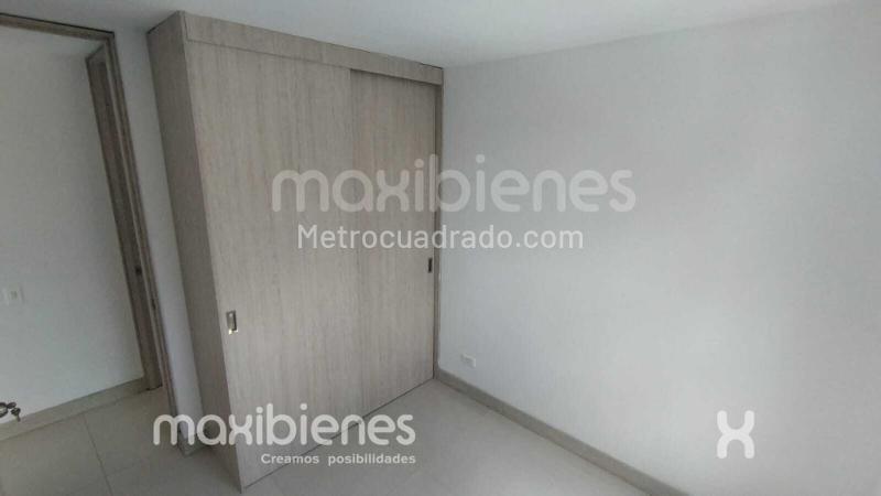 3BR Apartment in Niquia (58 m²) - 4