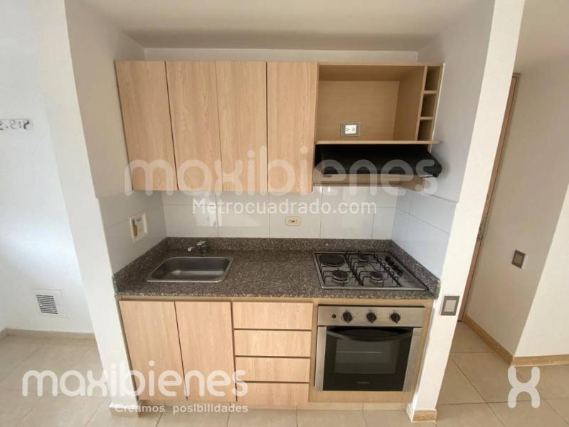 3BR Apartment in La Loma Del Indio (70 m²) - 3