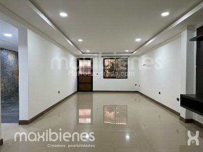 Casa de 4 alcobas en venta en Centro, Rionegro, 220 m² · foto 5 de 12