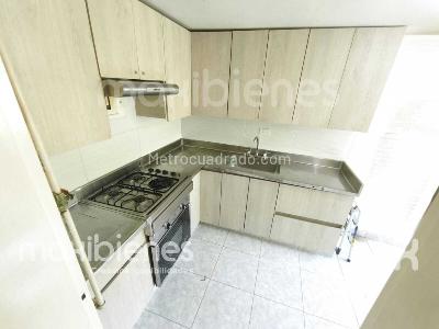 Apartamento de 3 alcobas en arriendo en Carlos E, Medellín, 90 m² · foto 4 de 17