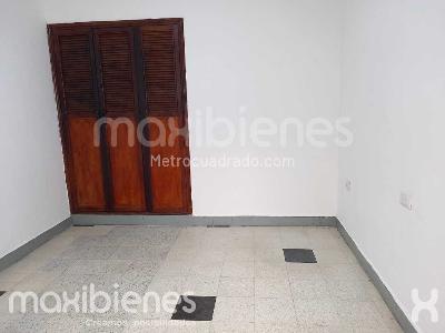 Casa de 3 alcobas en arriendo en La Floresta, Medellín, 168 m² · foto 6 de 15
