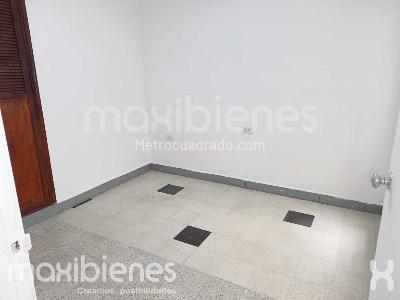 Casa de 3 alcobas en arriendo en La Floresta, Medellín, 168 m² · foto 9 de 15