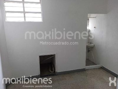 Casa de 3 alcobas en arriendo en La Floresta, Medellín, 168 m² · foto 10 de 15