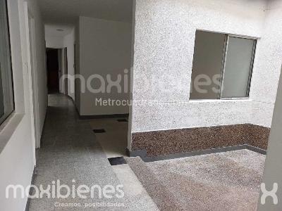 Casa de 3 alcobas en arriendo en La Floresta, Medellín, 168 m² · foto 12 de 15