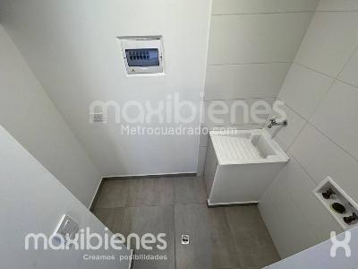 Apartamento de 2 alcobas en arriendo en Los Colores, Medellín, 70 m² · foto 11 de 15