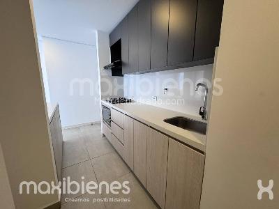 Apartamento de 2 alcobas en arriendo en Los Colores, Medellín, 70 m² · foto 3 de 15