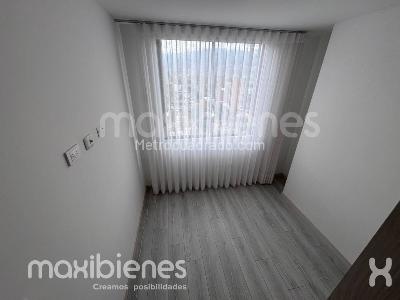 Apartamento de 2 alcobas en arriendo en Los Colores, Medellín, 70 m² · foto 5 de 15