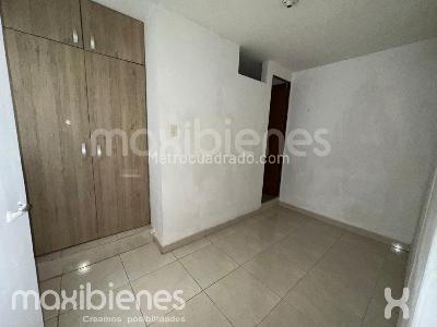 Apartamento de 3 alcobas en arriendo en El Salvador, Medellín, 100 m² · foto 8 de 19