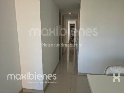 Apartamento de 3 alcobas en venta en Los Colores, Medellín, 70 m² · foto 4 de 20