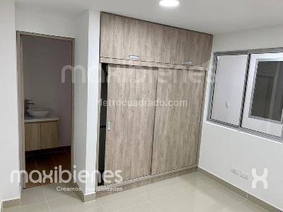 Apartamento en arriendo en La Castellana, Medellín · foto 10 de 17