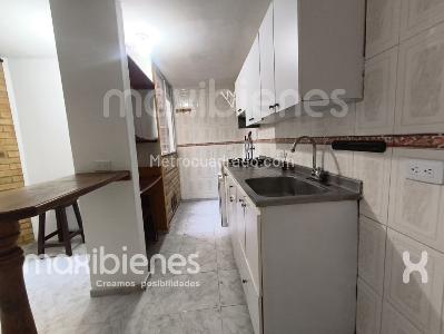 Apartamento de 3 alcobas en venta en Bombona, Medellín, 54 m² · foto 2 de 9