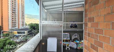 Apartamento de 3 alcobas en venta en Los Colores, Medellín, 114 m² · foto 15 de 16