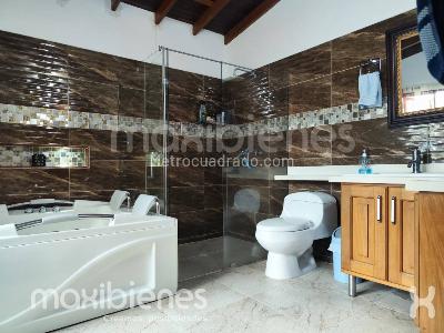 Casa de 4 alcobas en venta en El Porvenir, Rionegro, 223 m² · foto 7 de 15