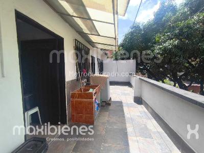 Casa de 4 alcobas en venta en Cordoba, Medellín, 139 m² · foto 15 de 16