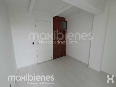 Apartamento de 3 alcobas en arriendo en Calasanz, Medellín, 82 m² · foto 4 de 20
