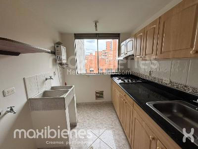 Apartamento de 3 alcobas en arriendo en El Poblado, Medellín, 75 m² · foto 2 de 20