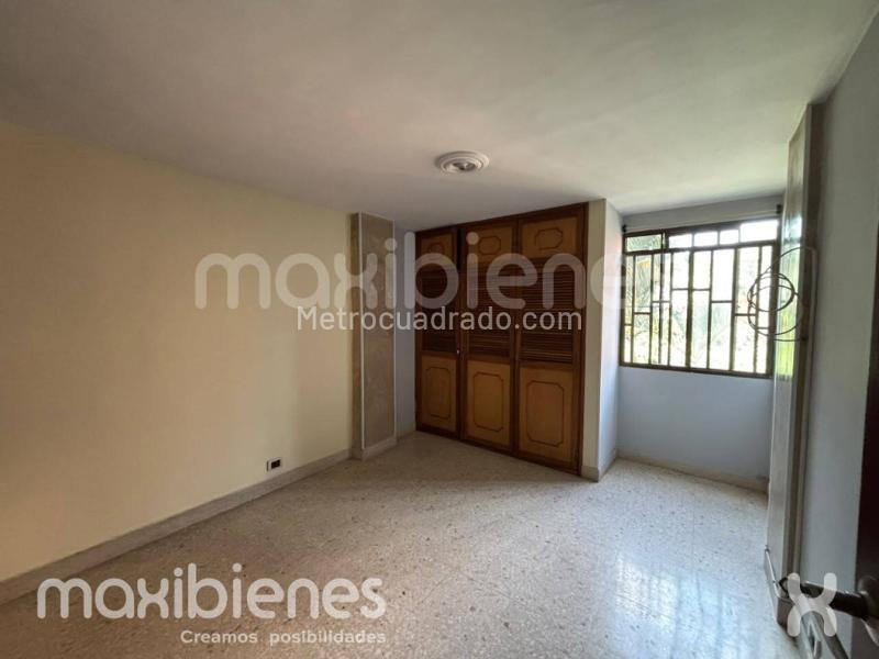 3BR Apartment in Viviendas Del Sur (110 m²) - 2