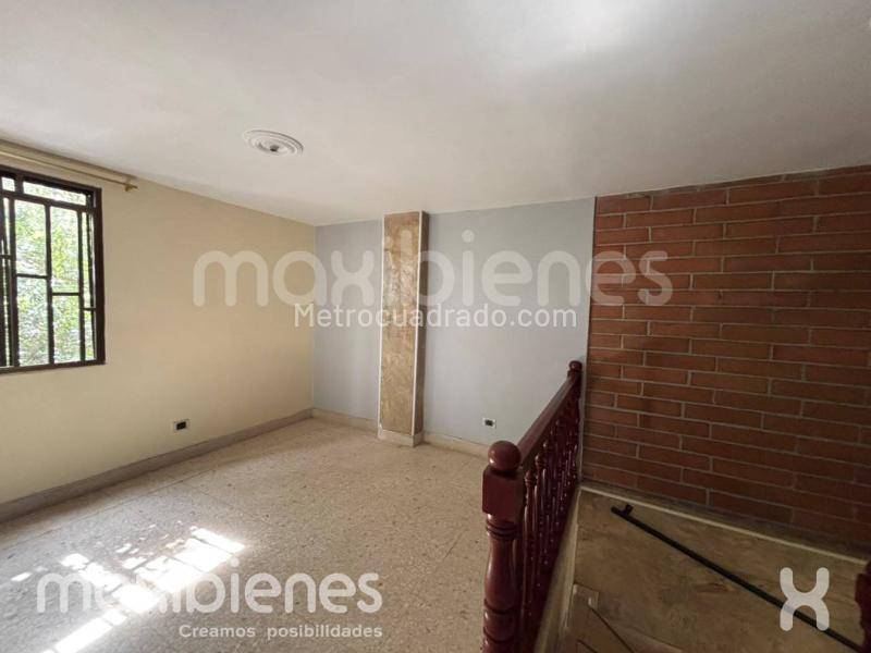 3BR Apartment in Viviendas Del Sur (110 m²) - 3