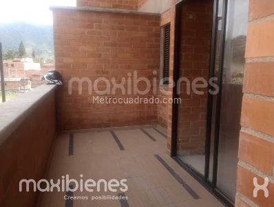 Apartamento en venta en San Antonio De Prado, Medellín · foto 2 de 15