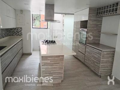 Apartamento de 3 alcobas en arriendo en Belen Loma De Los Bernal, Medellín, 95 m² · foto 2 de 18