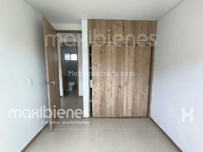 Apartamento en venta en Los Colores, Medellín · foto 8 de 12