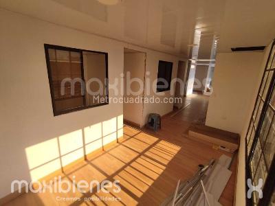 Apartamento de 2 alcobas en arriendo en Campo Valdes 1, Medellín, 65 m² · foto 2 de 9