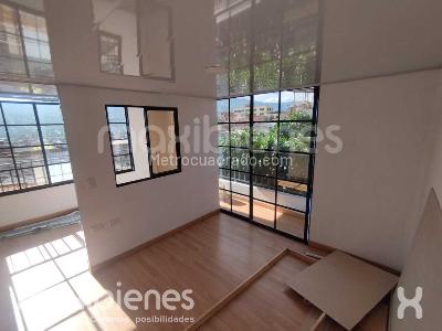 Apartamento de 2 alcobas en arriendo en Campo Valdes 1, Medellín, 65 m² · foto 4 de 9