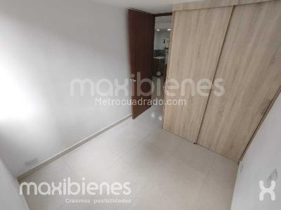 Apartamento de 3 alcobas en arriendo en El Diamante, Medellín, 53 m² · foto 11 de 12