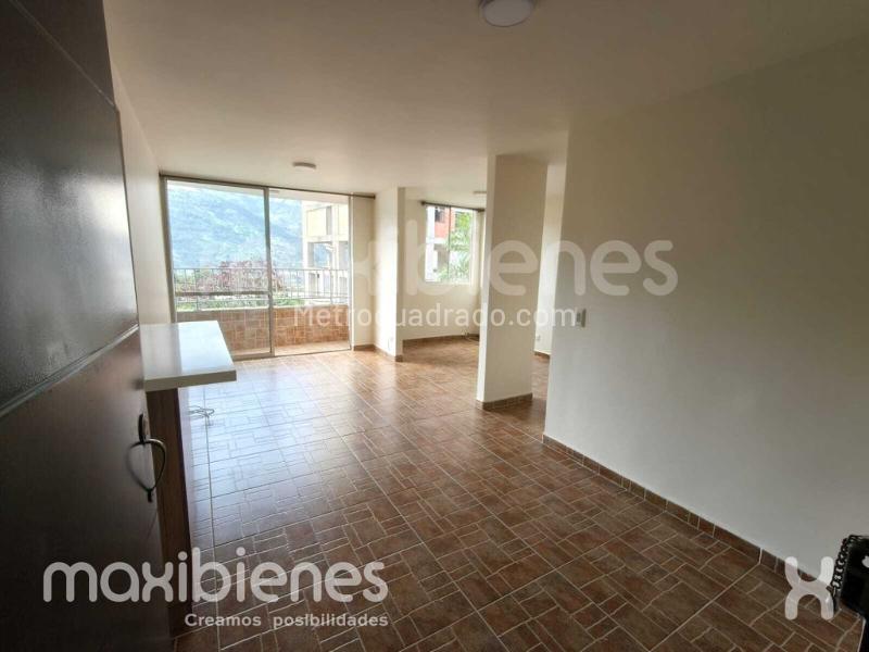 Apartamento de 2 habitaciones en arriendo en Girardota - 2