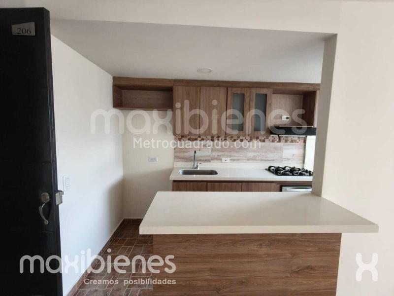 Apartamento de 2 habitaciones en arriendo en Girardota - 3